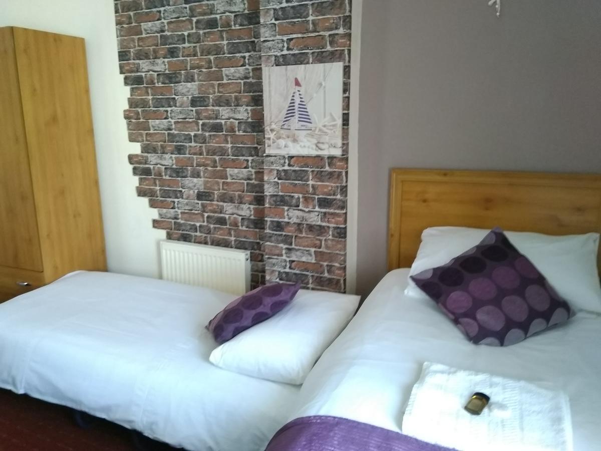 Ringbane House Bed and Breakfast Blackpool Exteriör bild