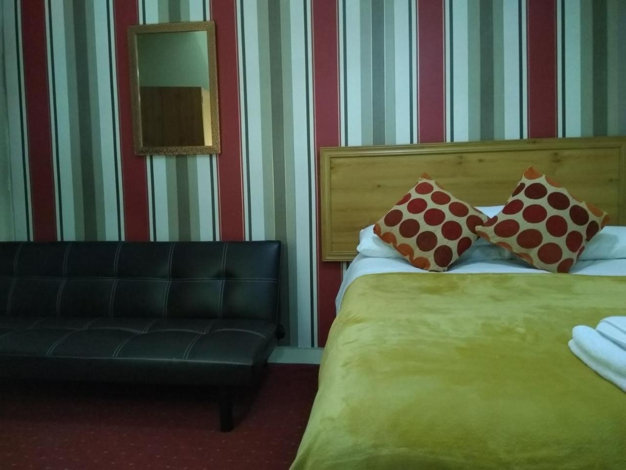 Ringbane House Bed and Breakfast Blackpool Exteriör bild