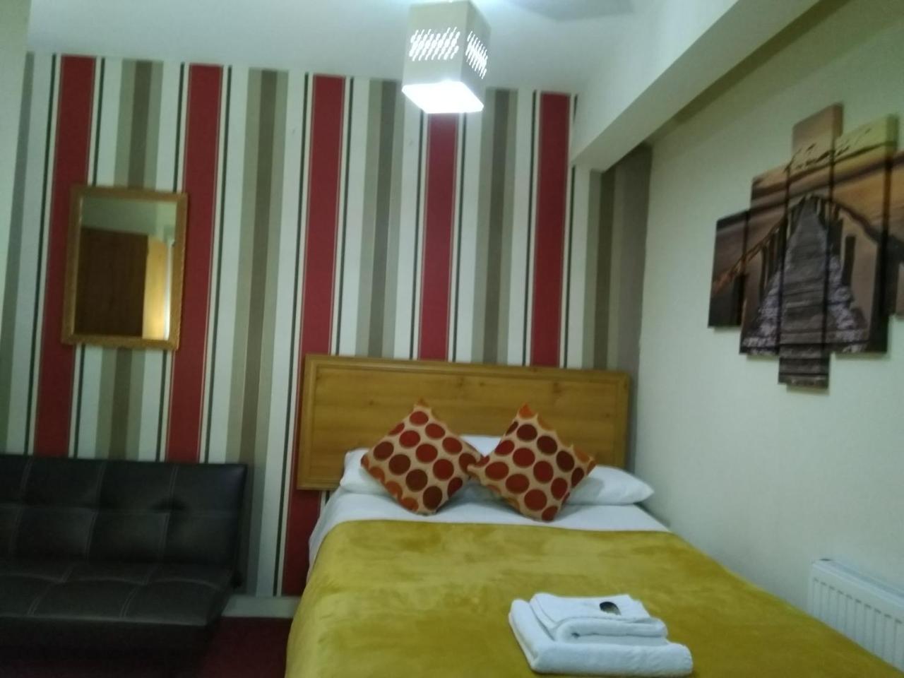 Ringbane House Bed and Breakfast Blackpool Exteriör bild