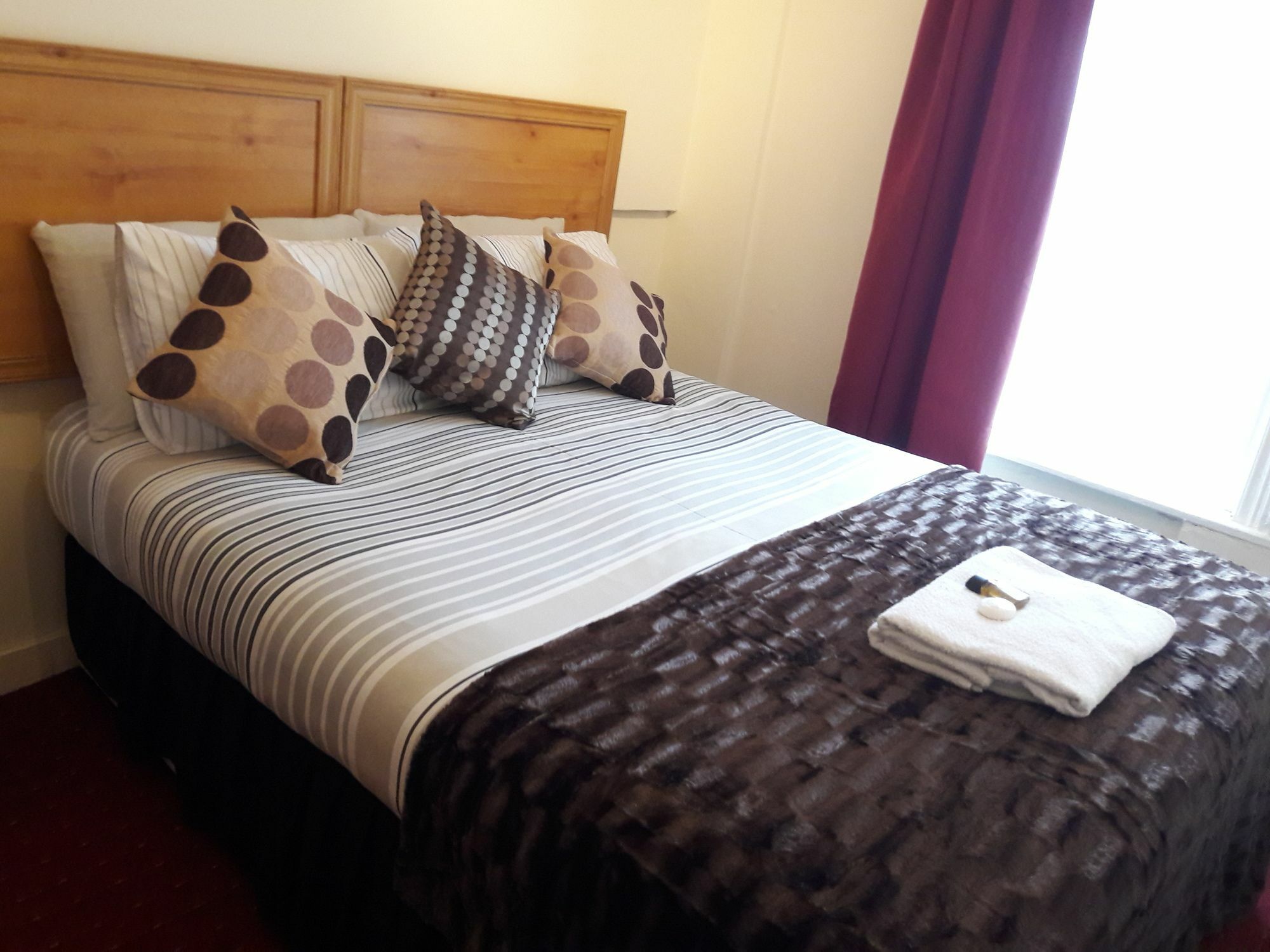 Ringbane House Bed and Breakfast Blackpool Exteriör bild